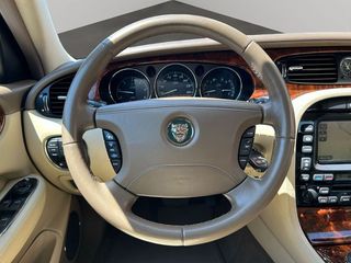 Jaguar XJ XJ6 2.7D V6 Executive