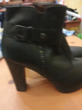 Stivaletti Nero Giardini neri donna