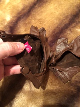 Guantes de piel marrones sin dedos