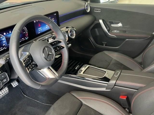MERCEDES-BENZ A A 250 e AMG Line (EURO 6e)