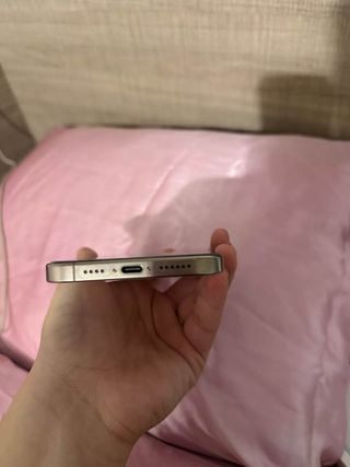 iPhone 16 Pro Max Dorado