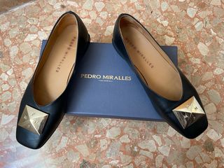 Manoletinas Pedro Miralles Talla 40 Negro/Dorado