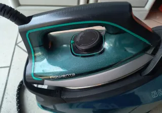 Ferro da stiro Rowenta