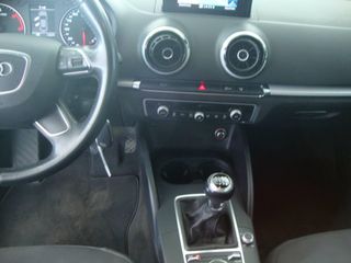 Audi A3 Sedan 1.6 TDI 110cv clean d