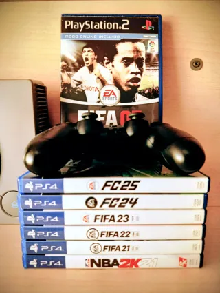 PS4 + 2 mandos + juegos - funciona perfectamente