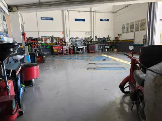 Traspaso Taller Mecánico y Neumáticos