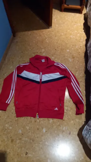 Chaqueta Adidas Roja y Blanca
