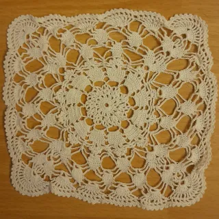 Centrini vintage artigianali fatti a mano