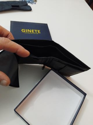 Cartera de piel Ginette negra