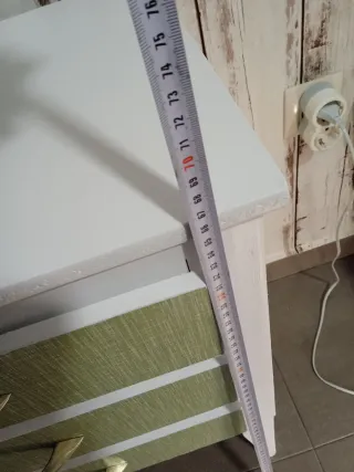 Mesa auxiliar vintage retro verde y blanco