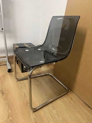 Silla Metacrilato y Metal Ikea