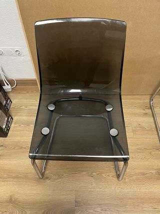 Silla Metacrilato y Metal Ikea