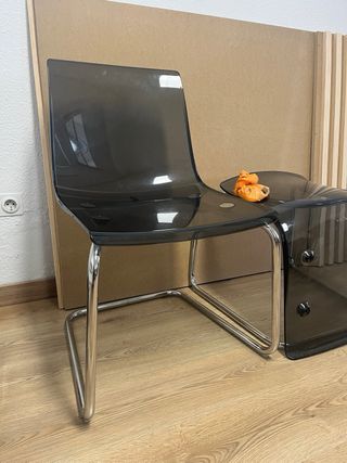 Silla Metacrilato y Metal Ikea