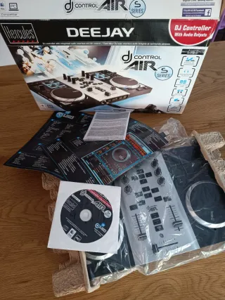 Controladora DJ Hercules AIR