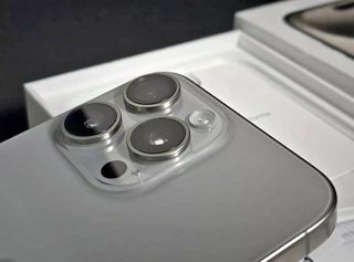 iPhone 15 Pro Max Gris