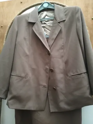 Tailleur vintage marrone