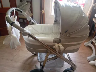 Carro Bebecar gris y blanco