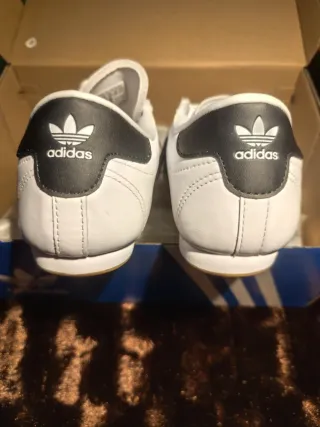 Zapatillas Adidas Taekwondo Blancas y Negras