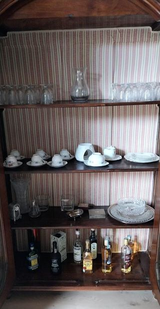 Vetrinetta in legno e vetro