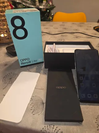 Oppo Reno 8 Lite 5G arcobaleno