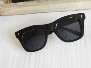 Occhiali da sole Dr Franklin da donna nere