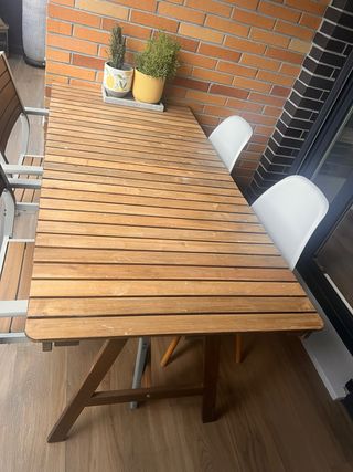 Mesa de madera tropical para exterior 144x73.