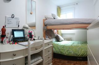 SE ALQUILA UNA HABITACIÓN ZONA PUEBLO NUEVO