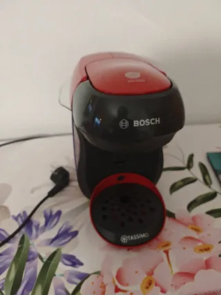 Cafetera Bosch Tassimo Roja
