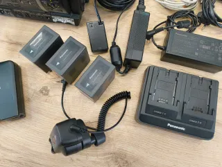 Cámara Profesional Panasonic AG-HPX250 + Accesorio