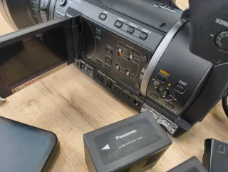 Cámara Profesional Panasonic AG-HPX250 + Accesorio