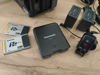 Cámara Profesional Panasonic AG-HPX250 + Accesorio