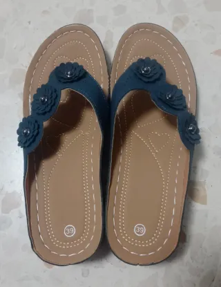 Sandalias sin estrenar Talla 39