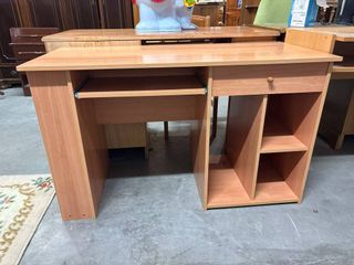 ESCRITORIO DE MADERA