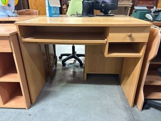 ESCRITORIO CON CAJÓN