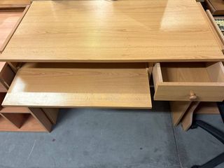 ESCRITORIO CON CAJÓN