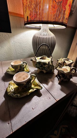 Set Tazze e Teiera Ceramica Vintage