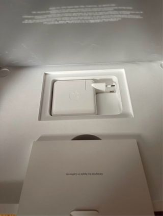 MacBook Pro Apple 16" 2.6 GHz/16GB/AMD Radeon Pro