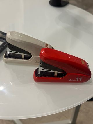 2 Calculadoras Casio y Canon + 2 Grapadoras