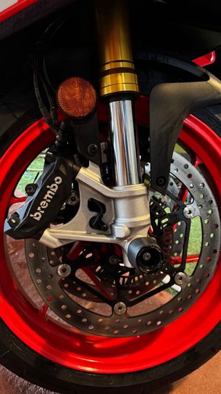 Aprilia RS 660 + Mivv Delta Race + MIA