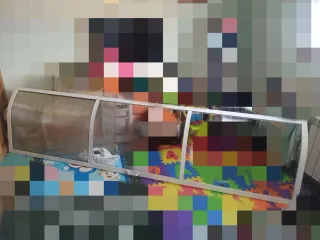 Tendedero exterior con cubre tendedero.