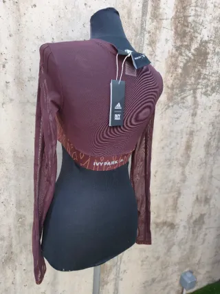 Top deportivo Ivy Park