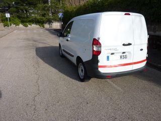 Ford Transit Courier 2019