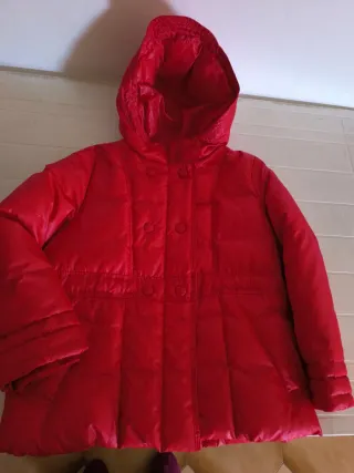 Giubbotto rosso bambina con cappuccio