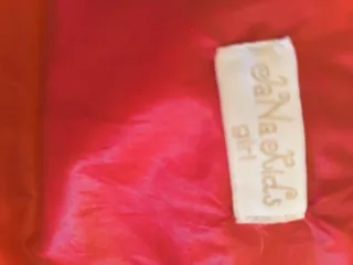 Giubbotto rosso bambina con cappuccio