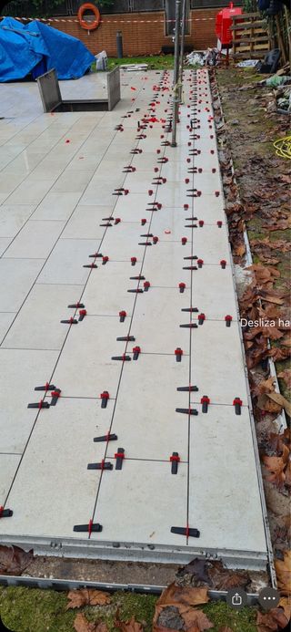 CONSTRUCCIÓN DE MUROS, PISCINAS Y FACHADAS ️