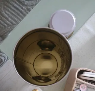 Lata metálica decorativa Cascanueces