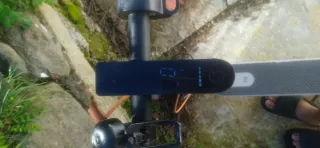 Patinete eléctrico blanco