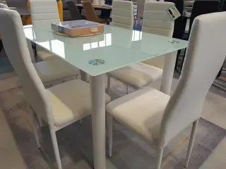Mesa y 6 sillas comedor cristal