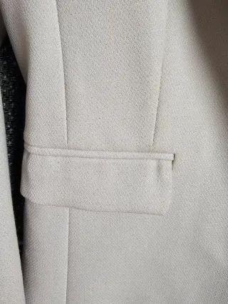 Blazer Kookaï beige con brillo