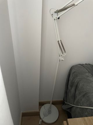 Lámpara de pie moderna